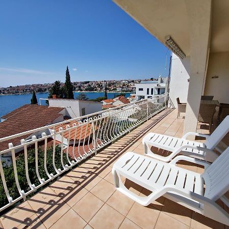Apartments Cacija Trogir Exterior photo