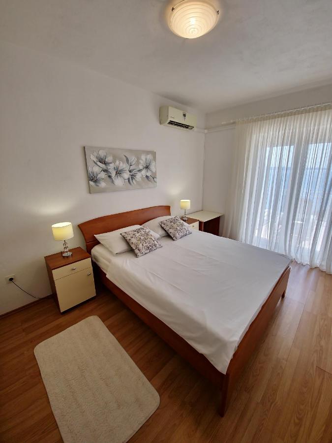 Apartments Cacija Trogir Exterior photo